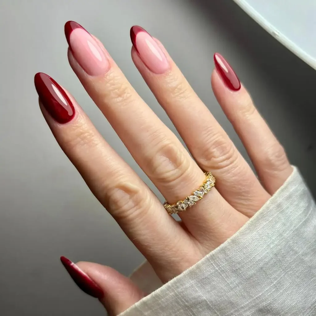 November Nail Aesthetic: 20+ Hot Designs For This Month 3 Almond-shaped nails with a glossy finish