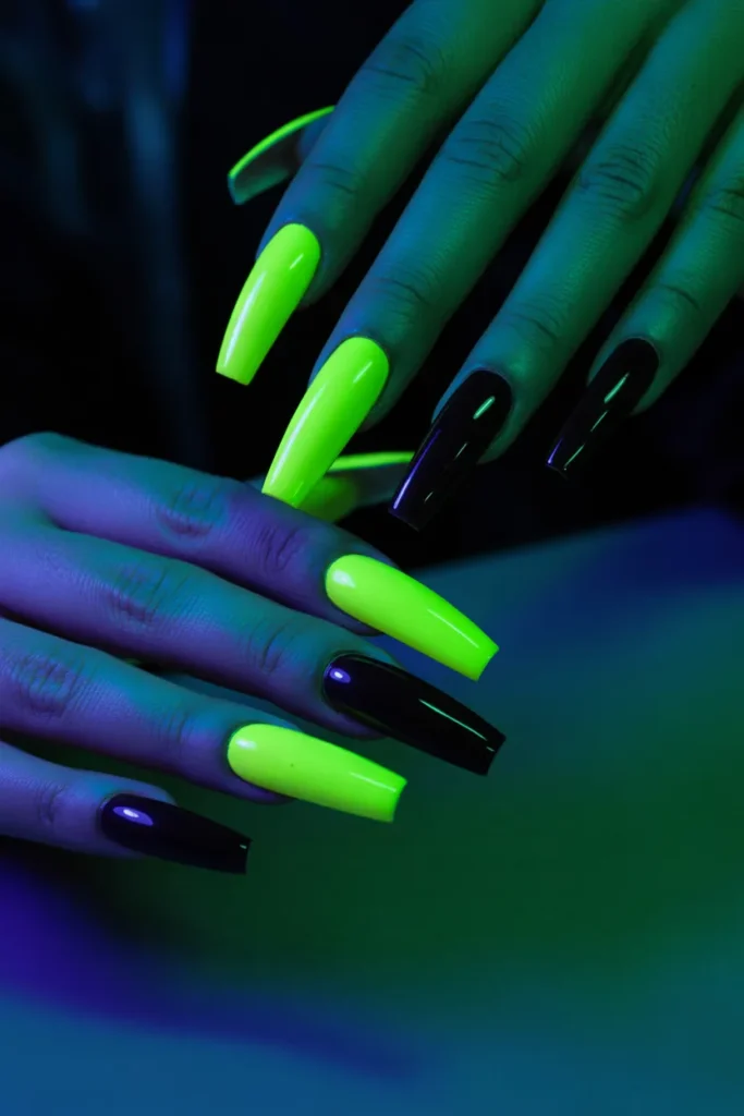 16 Neon Green Black Party Nails