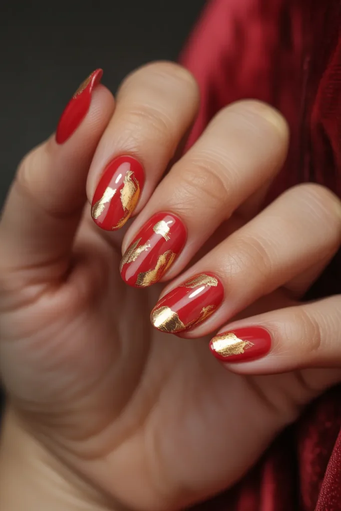 12 Red Nails with Gold Foil — Festive Luxury