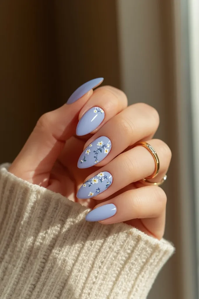 14. Blueberry Inspired Nail Art – A Fresh Chic Manicure Idea