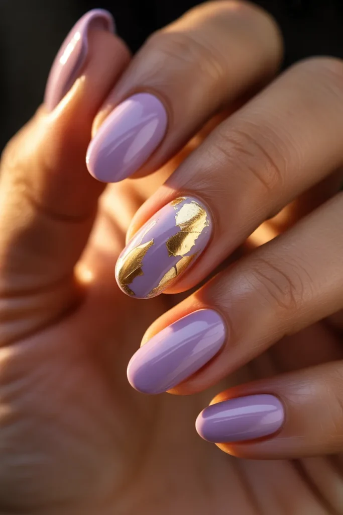 16 Purple and Gold Accent Nails — Elegant