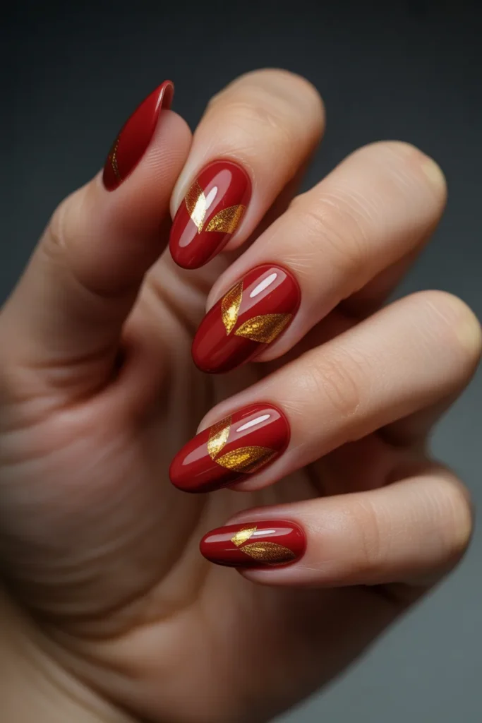 20 Red and Gold Nails Inspo — Cat Eye Effect ·