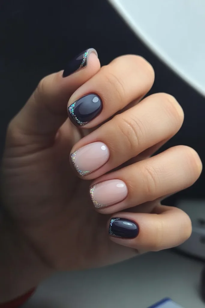 Glitter Nails 22 21. Short Glitter Nails