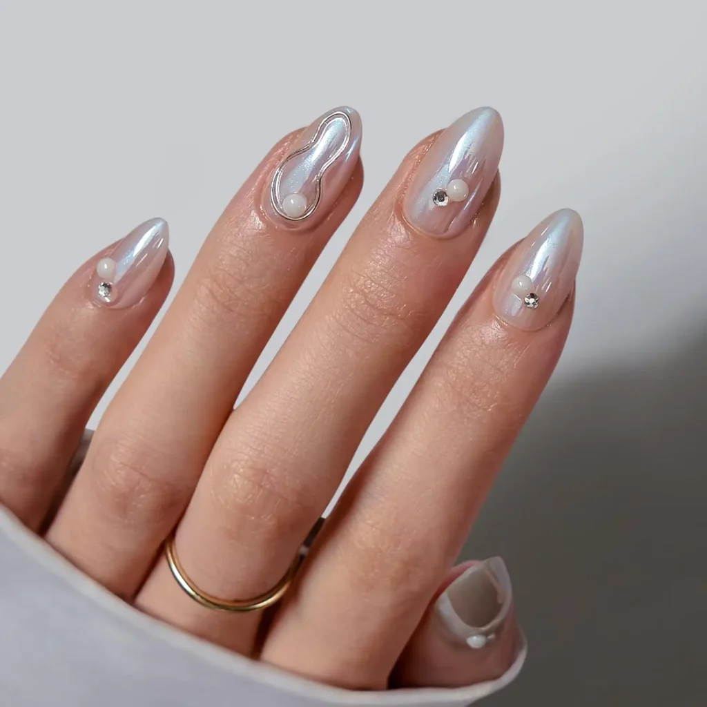 Summer Almond Nails 18 17.Glass Nail Effect